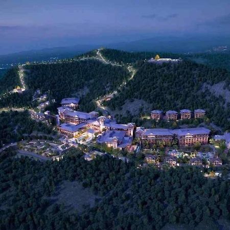 Grand Bay Hotel Beijing Xiaotangzhuang Esterno foto