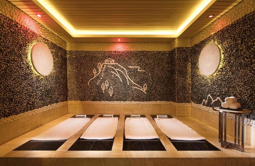 Grand Bay Hotel Beijing Xiaotangzhuang Esterno foto