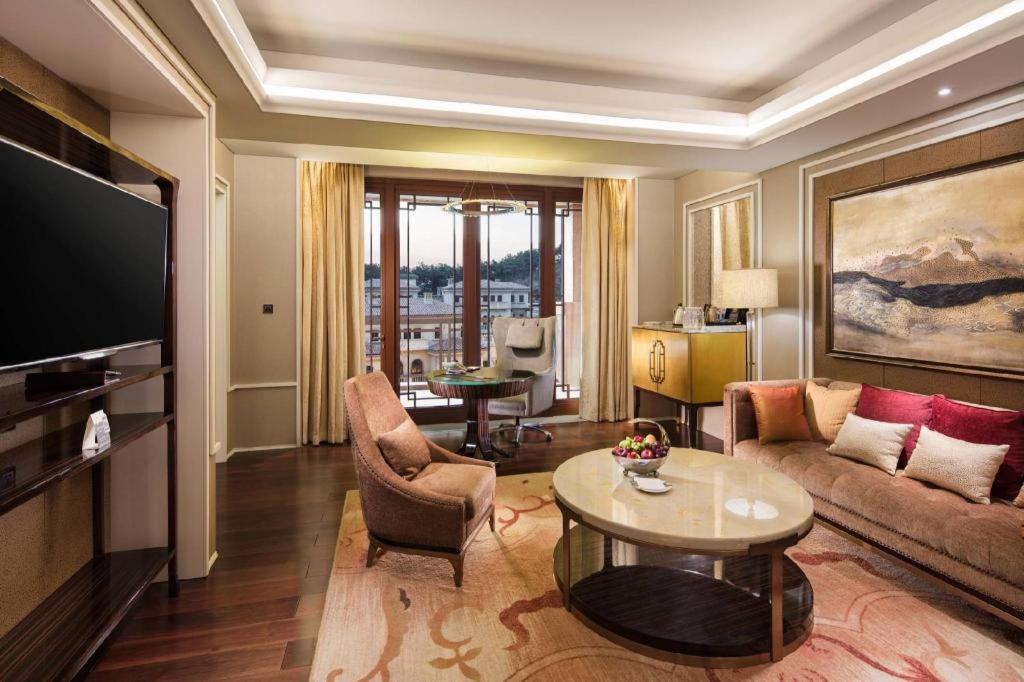 Grand Bay Hotel Beijing Xiaotangzhuang Esterno foto