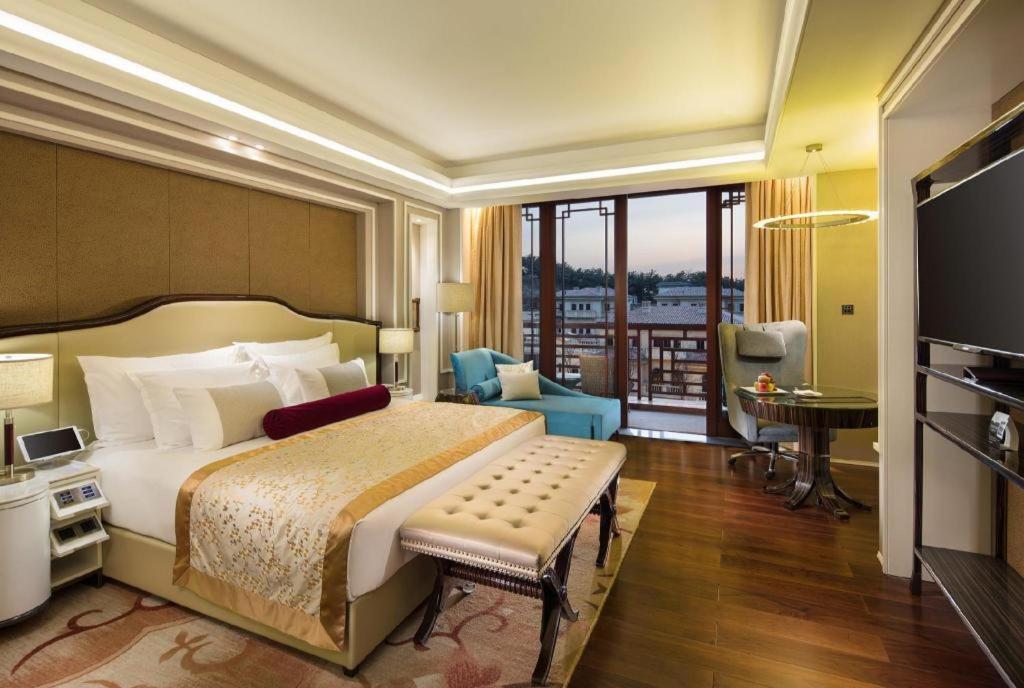 Grand Bay Hotel Beijing Xiaotangzhuang Esterno foto