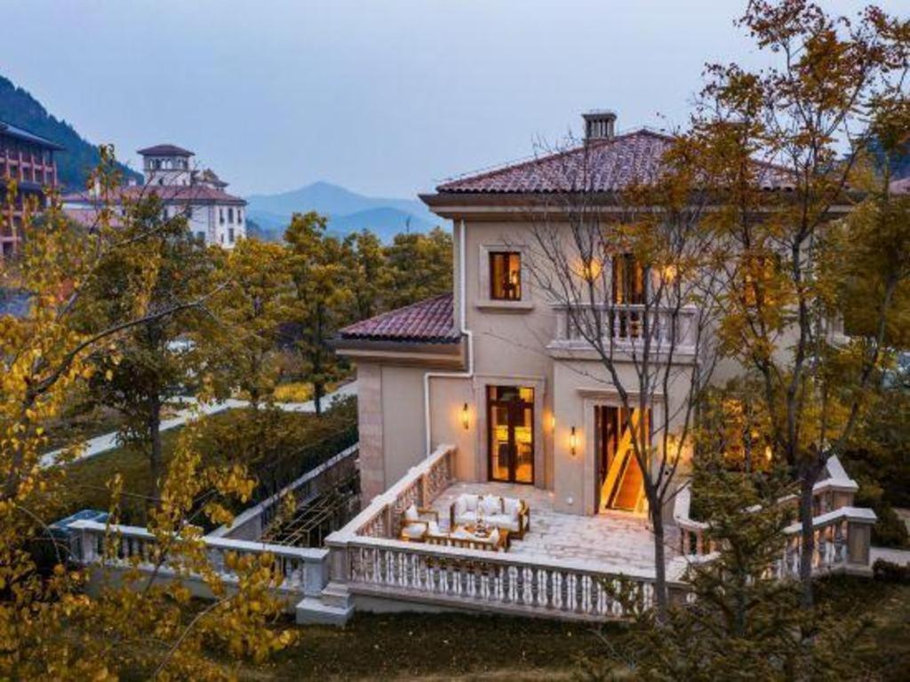 Grand Bay Hotel Beijing Xiaotangzhuang Esterno foto